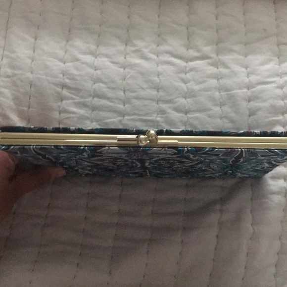 Banana Republic Patterned Clutch/Evening Bag - Picture 2 of 4